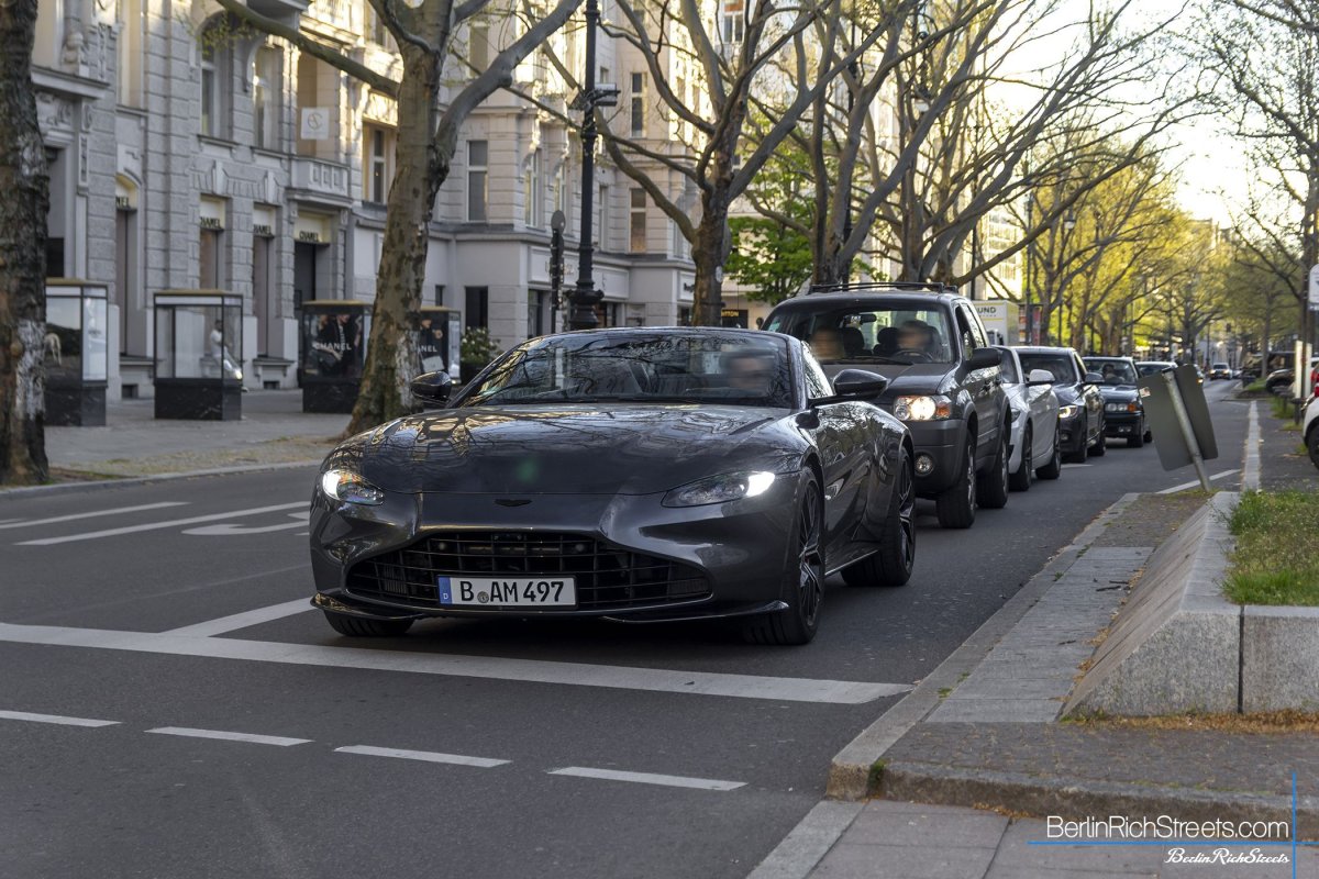 Aston Martin V8 Vantage Roadster (2020) spotted in Berlin — BerlinRichStreets